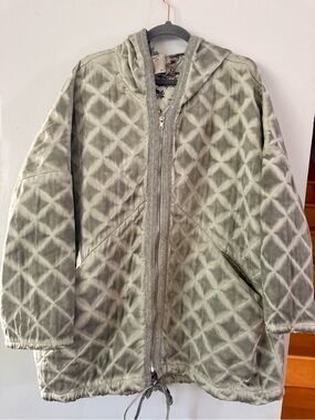 Fashion Concepts Oversized Geo Quilted  Hooded Jacket | XL